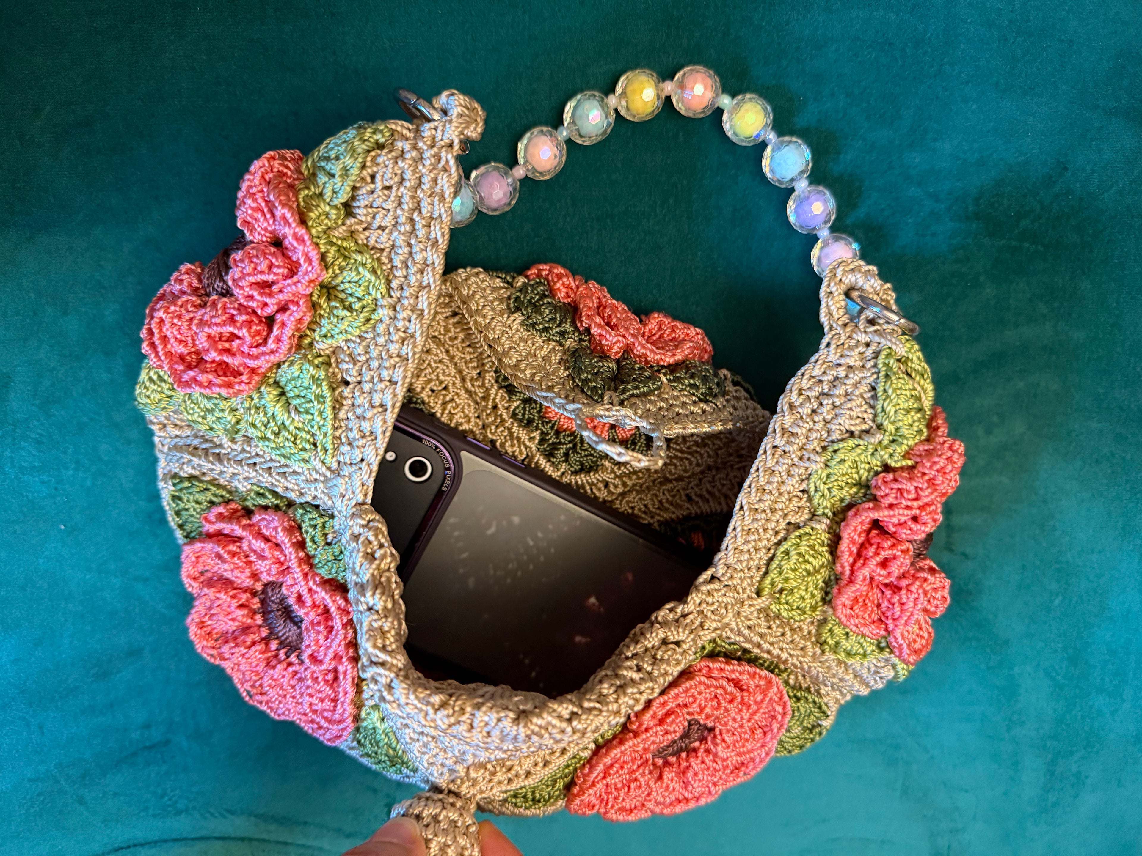 Handmade Crochet Floral Beaded Handbag – Vintage Bloom Purse