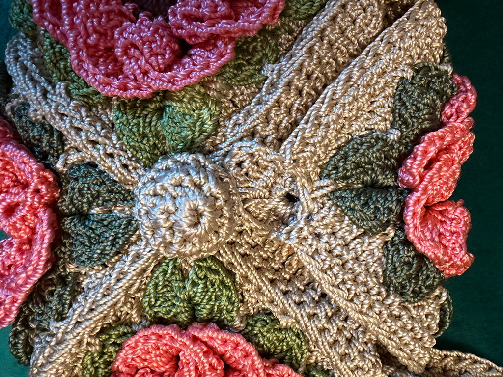 Handmade Crochet Floral Beaded Handbag – Vintage Bloom Purse